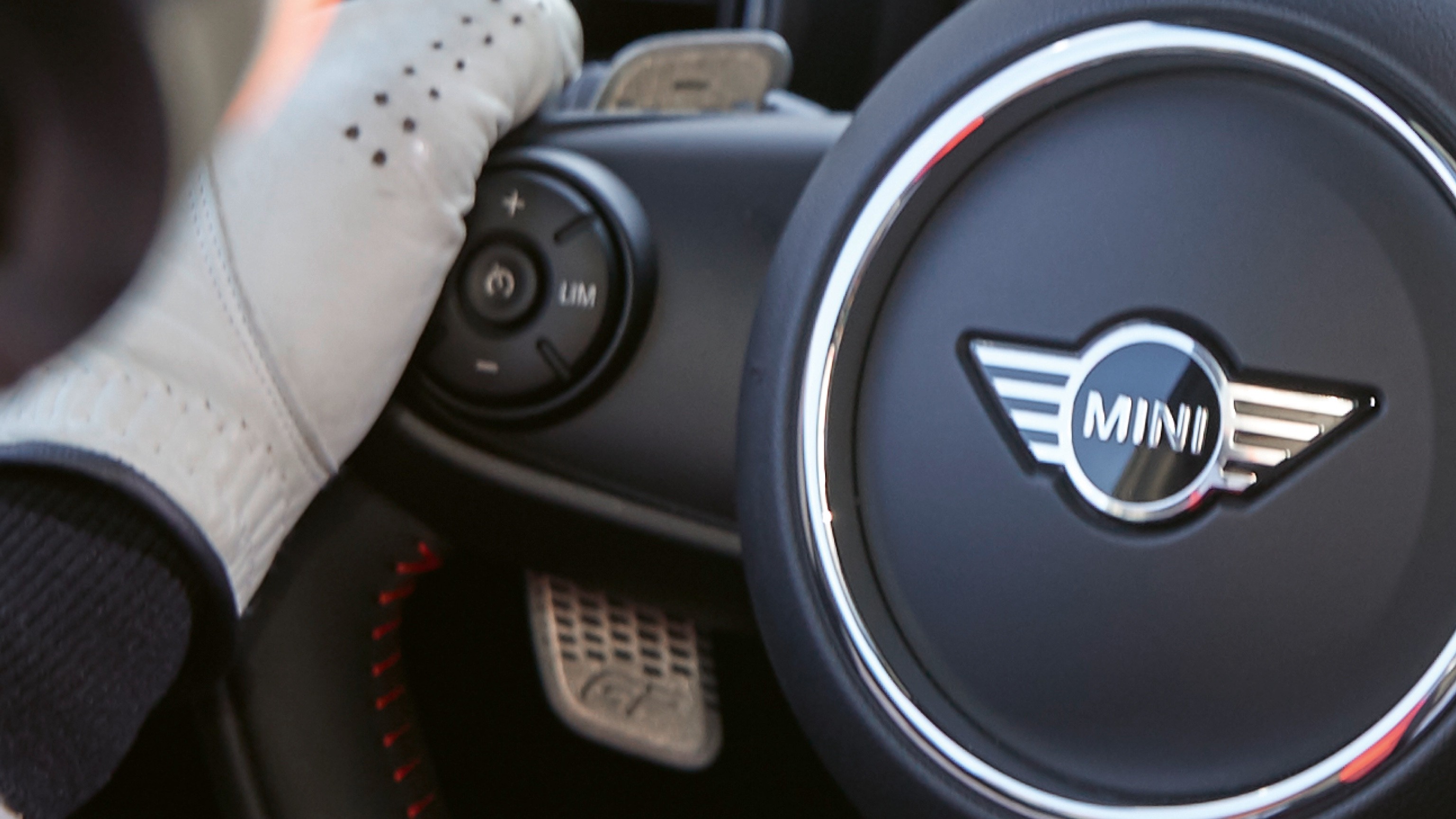 MINI John Cooper Works GP – 3D štampane ručice za promenu stepena prenosa